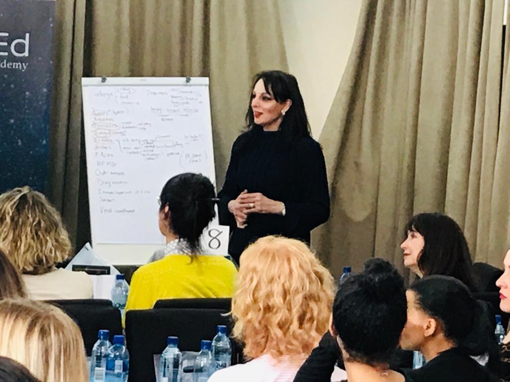 Dr Izolda Heydenrych